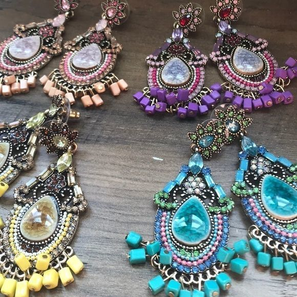 ‎🌺🌸Rhinestone statement Earrings🌸🌺